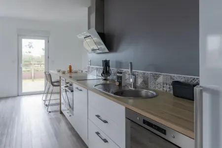 ROSCAROC ENEZ AR BEG, Appartement Ploudalmézeau près de la plage de Treompan - Photo 3