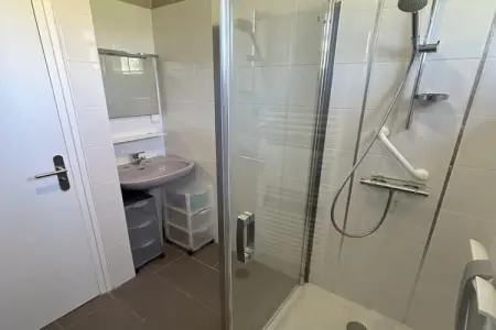 KER IZEL, Grande villa paisible avec jacuzzi - Photo 24