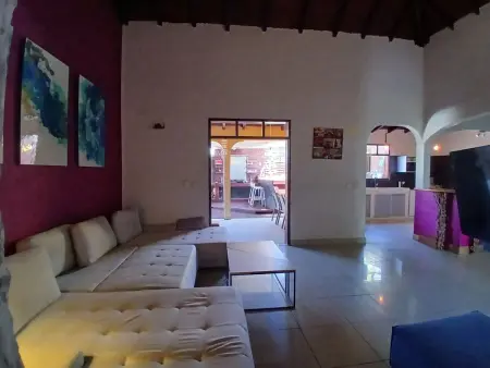 Villa charmante avec piscine privée à Le Gosier - Photo 3