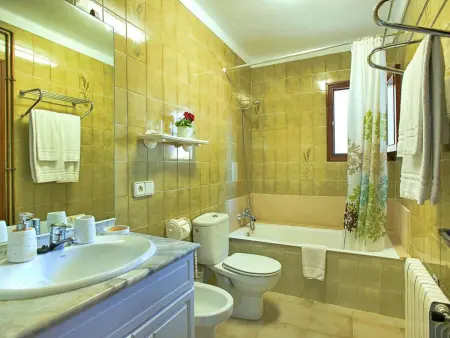 Villa avec piscine privée et clim - 6 pers., Gite 6 personnes à Pollença - Photo 18