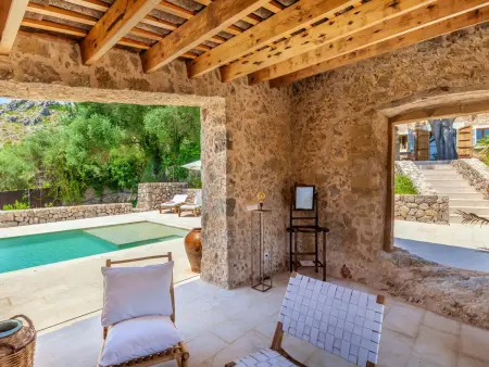 Villa avec piscine et climatisation - vue montagne - Photo 8