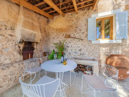 Villa avec piscine et climatisation - vue montagne - Photo 10
