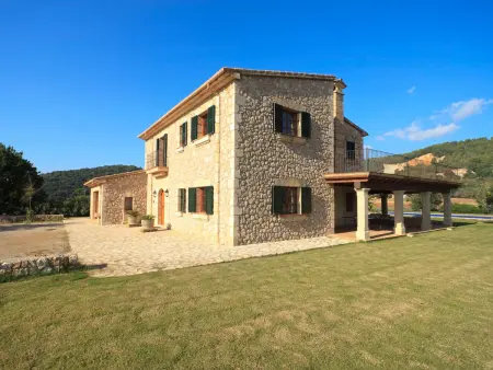 Villa vue montagne et grande piscine, Gite 8 personnes à Sa Pobla - Photo 2
