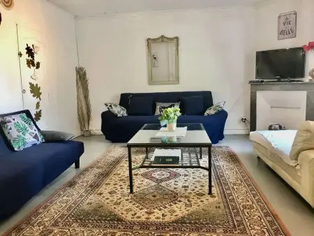 Maison spacieuse avec piscine privée à Saint-Cernin-de-l'Herm - Photo 27