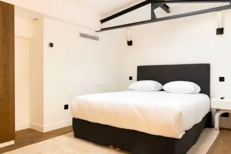 ES-131-GUESDE-101, Duplex Premium climatisé 4CH/8P - Levallois-Perret - Photo 29