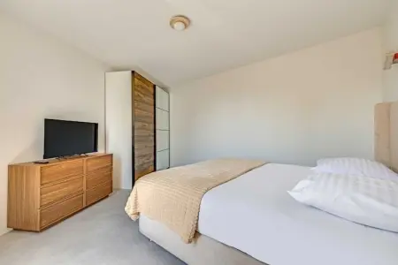 SK-119-HUGO-2-G-C, Spacieux Appartement 1BR/4P - Aubervilliers - Photo 56