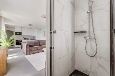 SK-119-HUGO-2-G-C, Spacieux Appartement 1BR/4P - Aubervilliers - Photo 58