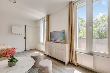 SK-119-HUGO-RDC-G-C, Studio Cosy 4P - Aubervilliers - Photo 16