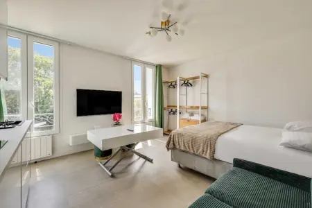SK-119-HUGO-2-G-B, Charmant Studio 3P - Aubervilliers - Photo 24