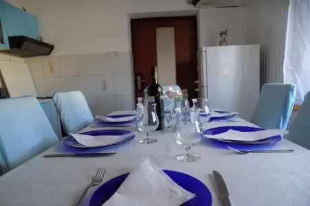 21216, Maison de vacances à Karlobag avec piscine - Photo 26