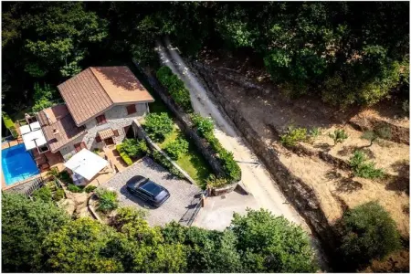 518081, Maison Dans Le Paradis || Castell Umberto - Photo 1