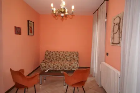 App Casa Flora, Maison de vacances à Idro, près des collines pittoresques - Photo 6