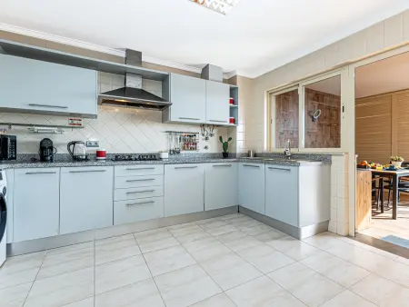 Appartement avec piscine et clim - 6 pers., Appartement 6 personnes à Lagos - Photo 9