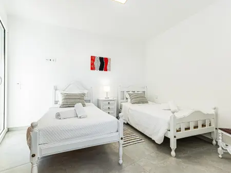 Maison avec piscine privée et clim - 8 pers., Maison 8 personnes à Pêra - Photo 22