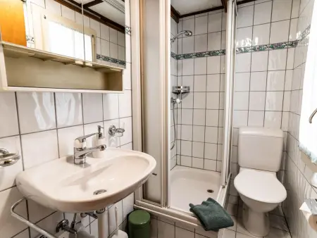 Bürcher Haus 1. OG Süd-West Appartement/Fewo, Dusche, WC - Photo 29