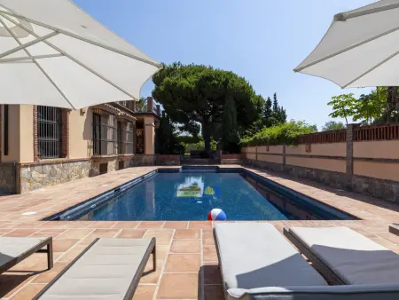 Spacieuse villa vue mer et clim - 16 pers., Villa 16 personnes à Marbella - Photo 4