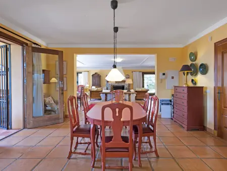 Spacieuse villa vue mer et clim - 16 pers., Villa 16 personnes à Marbella - Photo 10