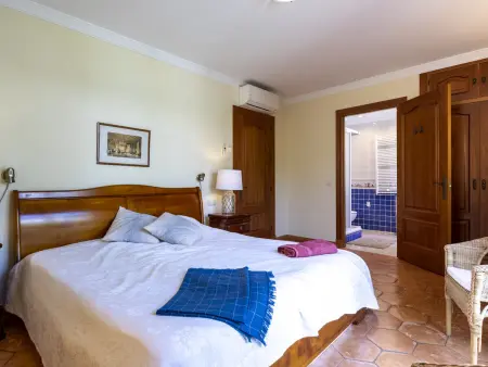 Spacieuse villa vue mer et clim - 16 pers., Villa 16 personnes à Marbella - Photo 27