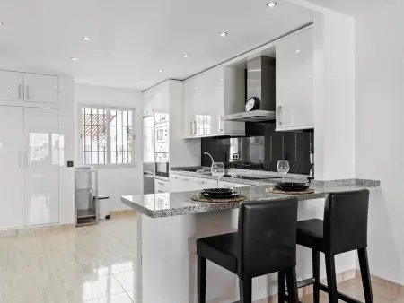Appartement moderne, vue montagne - 4 pers., Appartement 4 personnes à Marbella - Photo 12