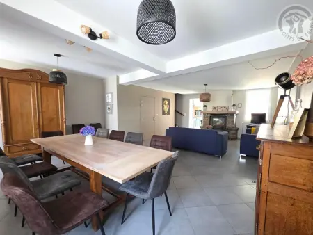 Gîte avec parking privé et spa - 11 pers., Gite 11 personnes à BRUILLE LEZ MARCHIENNES - Photo 2