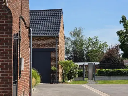 Gîte avec parking privé et spa - 11 pers., Gite 11 personnes à BRUILLE LEZ MARCHIENNES - Photo 16