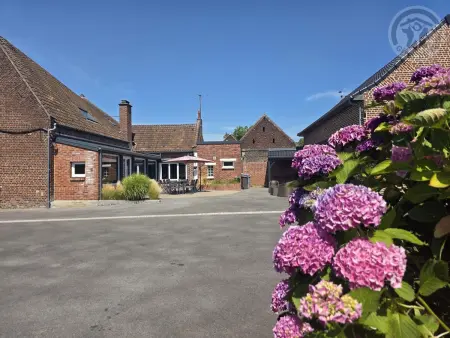 Gîte avec parking privé et spa - 11 pers., Gite 11 personnes à BRUILLE LEZ MARCHIENNES - Photo 20