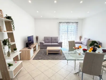 Appartement confortable avec garage - 6 pers., Appartement 6 personnes à Faro - Photo 1
