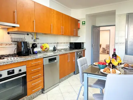Appartement confortable avec garage - 6 pers., Appartement 6 personnes à Faro - Photo 11