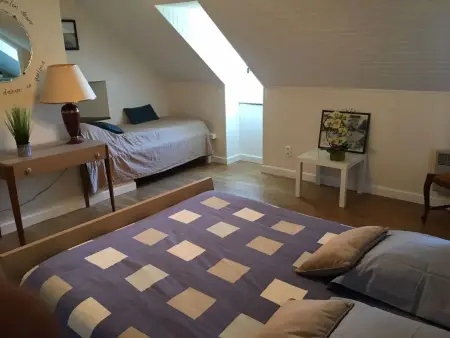 Charmante maison avec jardin près de Pierrefiche - Photo 3