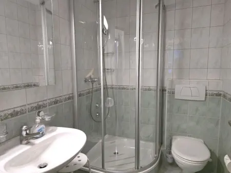 Leuca 24 # 2-bed apartment, Dusche, WC 2-Bettwohnung, Dusche, WC - Photo 11
