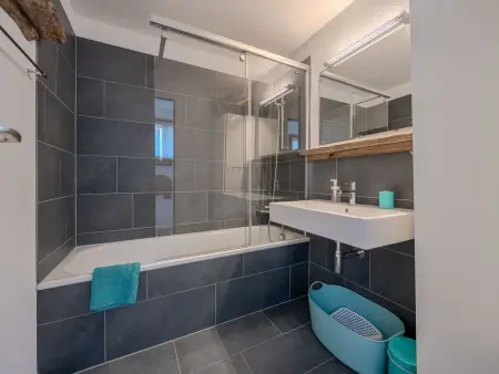 Marlenca 2 by Arosa Vacations Appartement/Fewo, Dusche und Bad, WC, 2 Schlafräum - Photo 21