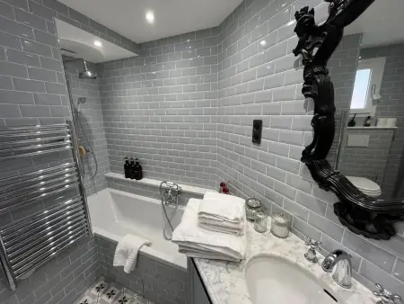 Appartement lumineux avec jacuzzi à Cannes 60 m² - Photo 10