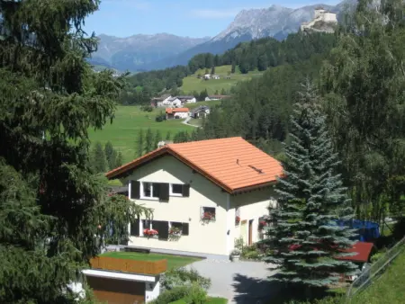 Ferienwohnung Forsthaus Falkenstein, Appartement 4 personnes à Tarasp - Photo 1