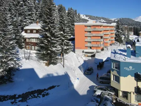 Chalet Willi-1.OG Appartement/Fewo, Dusche und Bad, WC, 9-Bettwohnung - Photo 1