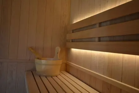 Rez-de-villa de 150 m2 privé dans un domaine clos privé de 3500 m2. - Photo 4