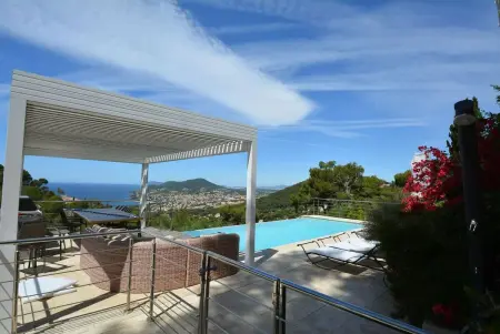 Rez-de-villa de 150 m2 privé dans un domaine clos privé de 3500 m2. - Photo 5