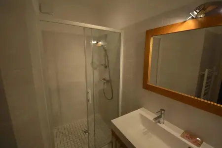 Rez-de-villa de 150 m2 privé dans un domaine clos privé de 3500 m2. - Photo 31