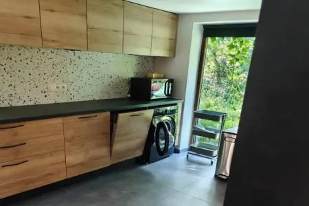 Plein Sud, Maison familiale avec jardin près de La Roche - Photo 4