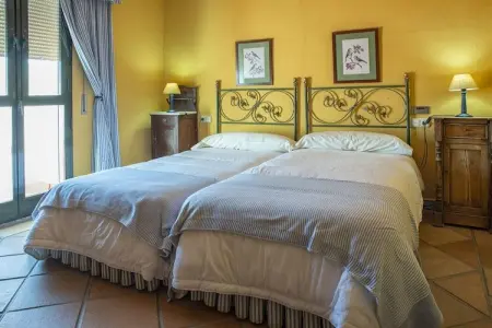 Cortijo Sierra y Lago, Alterhome Andalusian Cortijo pour 13 personnes avec piscine, wifi, sierra et lac - Photo 4
