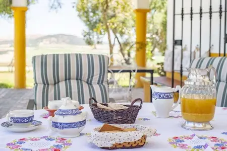 Cortijo Sierra y Lago, Alterhome Andalusian Cortijo pour 13 personnes avec piscine, wifi, sierra et lac - Photo 27