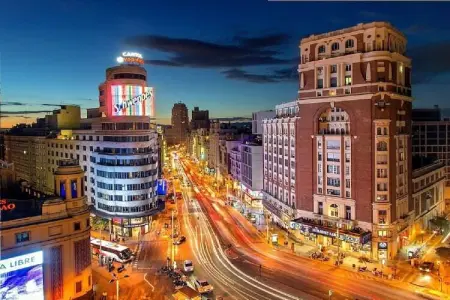 Gran Vía III, Un refuge à Madrid près des musées - Photo 16