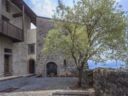 Casa Torre Il Castello, Gite 8 personnes à Riva di Solto - Photo 9