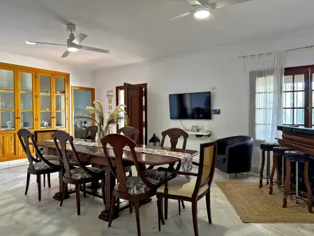 Villa avec piscine et wifi - 13 pers., Villa 13 personnes à El Puerto de Santa María - Photo 5