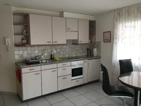 Schwizi's Holiday Apartments Appartement/Fewo, Dusche, WC, 1 Schlafraum No. 04 - Photo 9