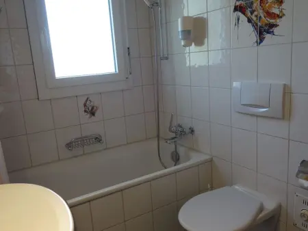 Schwizi's Holiday Apartments Appartement/Fewo, Dusche und Bad, WC, 3 Schlafräume - Photo 19