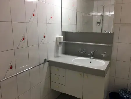 Schwizi's Holiday Apartments Appartement/Fewo, Dusche, WC, 2 Schlafräume No. 03 - Photo 14