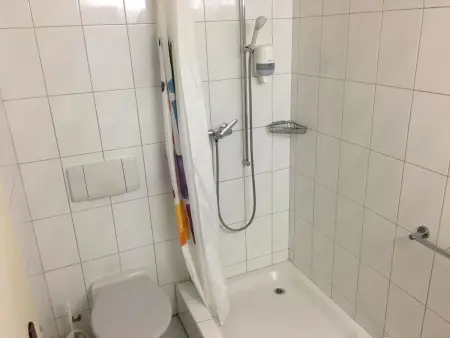 Schwizi's Holiday Apartments Appartement/Fewo, Dusche, WC, 2 Schlafräume No. 03 - Photo 15