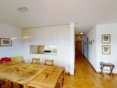 Apartment Crappun 3 - Grosszügige 4.5-Zimmer-Wohnung in zentraler Lage - Photo 3