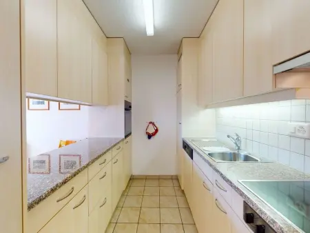 Apartment Crappun 3 - Grosszügige 4.5-Zimmer-Wohnung in zentraler Lage - Photo 4