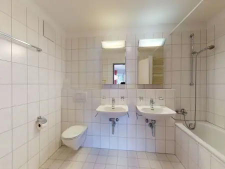 Apartment Crappun 3 - Grosszügige 4.5-Zimmer-Wohnung in zentraler Lage - Photo 10